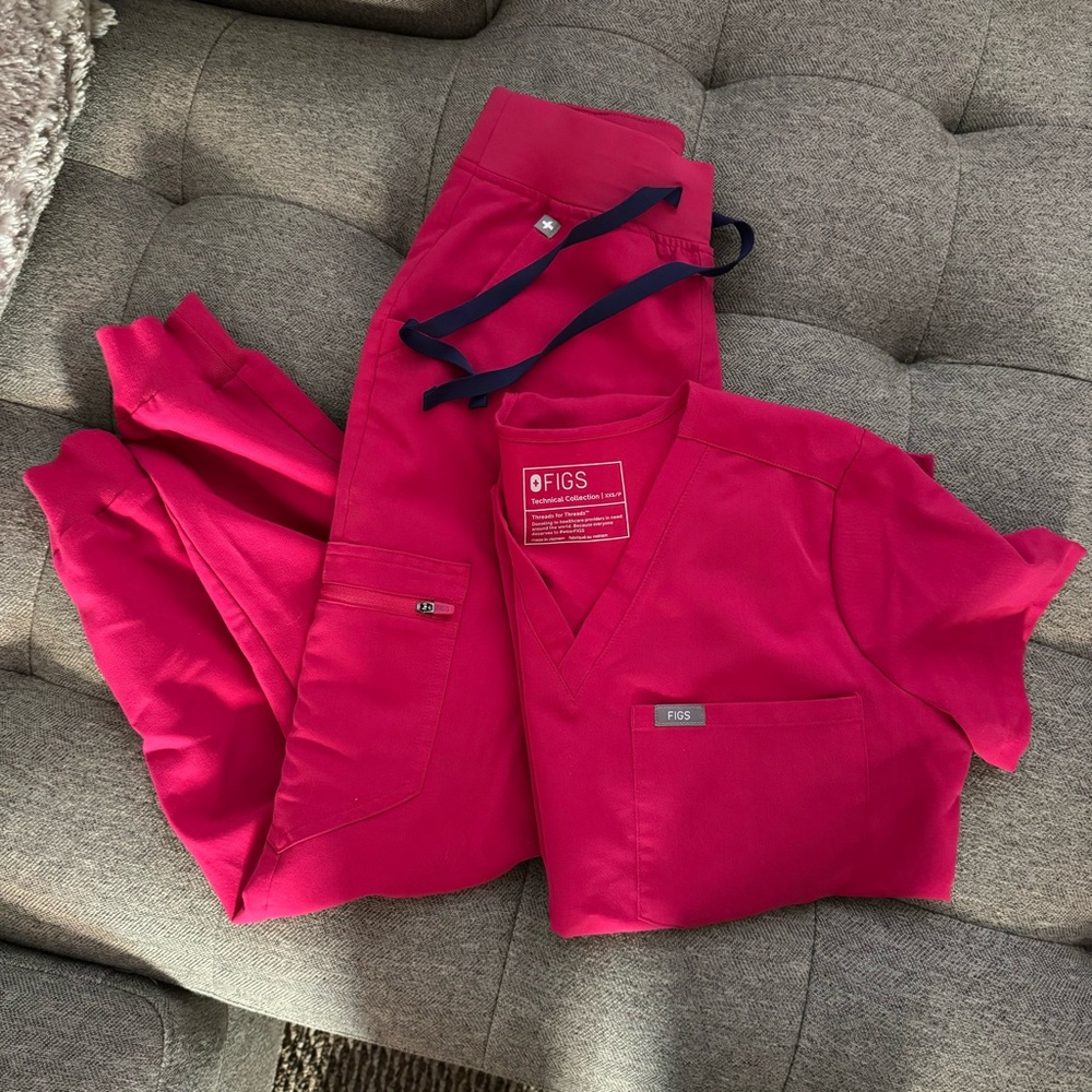 Figs *set* XXSP zamora joggers + XXSP caterina one pocket scrub top BNWoutT